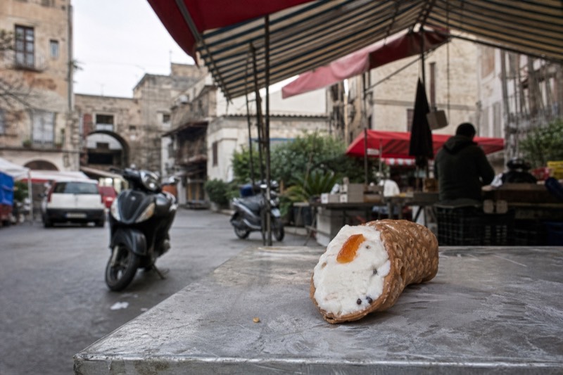 Street Food Plus History Stops